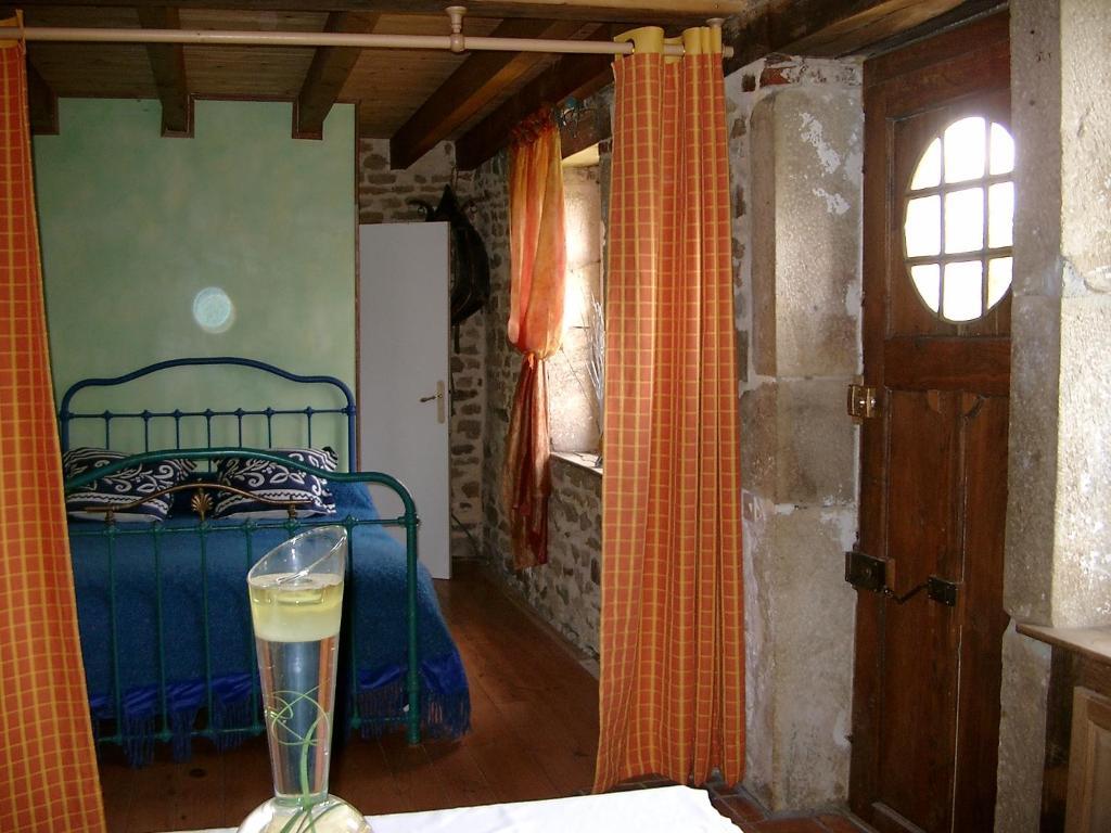 特洛特恩住宿加早餐旅馆 Martigny-le-Comte 客房 照片